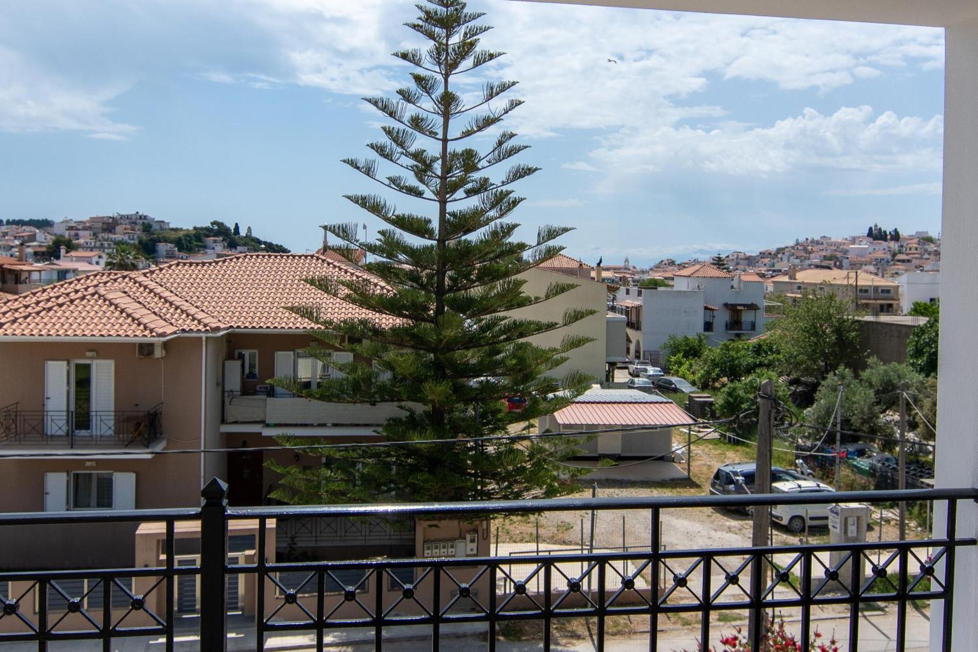 Uranya Ferienhaus Skiathos-Stadt